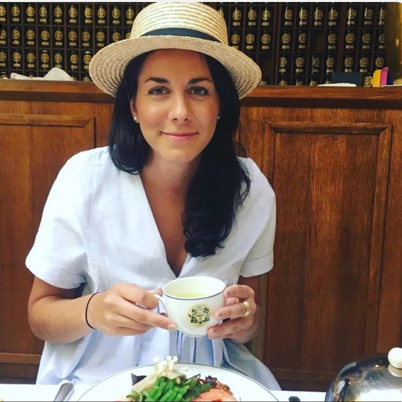 Hello! - Picture 1 of 5